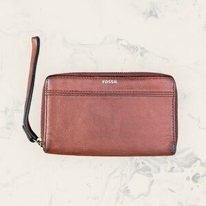 Fossil Tiegan brown leather zip around wallet wristlet